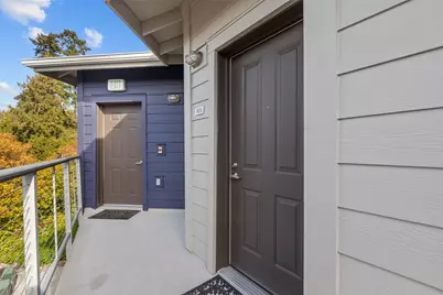 11920 98th Avenue NE #301, Kirkland, WA 98034 - Photo 3
