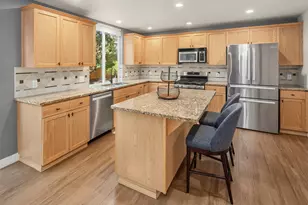 22418 SE 281st St, Maple Valley, WA 98038 - Photo 9