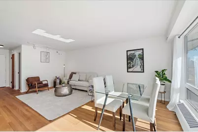 530 W Olympic Place #206, Seattle, WA 98119 - Photo 3