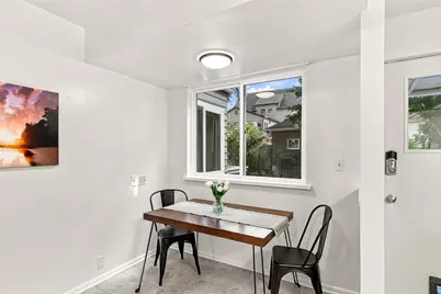 5756 25th Avenue NE, Seattle, WA 98105 - Photo 9