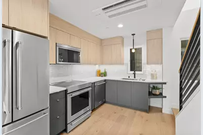 222 10th Avenue E #D, Seattle, WA 98102 - Photo 7