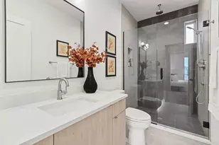 222 10th Ave E, Seattle, WA 98102 - Photo 19