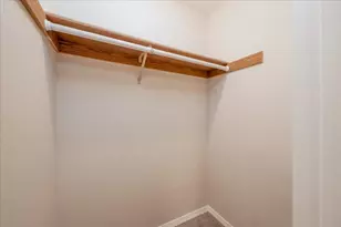 1000 NE 88th St, Seattle, WA 98115 - Photo 9