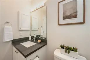 1000 NE 88th St, Seattle, WA 98115 - Photo 13