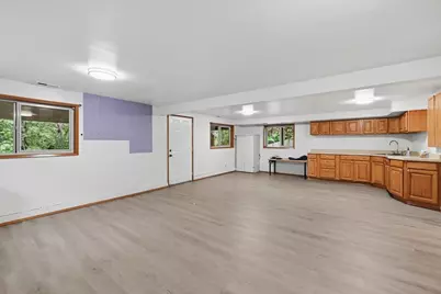 11048 Lotus Place S, Seattle, WA 98178 - Photo 17