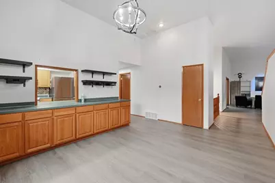 11048 Lotus Place S, Seattle, WA 98178 - Photo 7