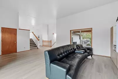 11048 Lotus Place S, Seattle, WA 98178 - Photo 3