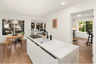 1029 Belmont Avenue E #305, Seattle, WA 98102 - Photo 11