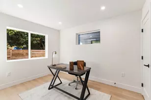 11227 Dayton Ave N, Seattle, WA 98133 - Photo 13
