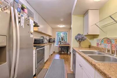 18100 15th Avenue NE #D120, Shoreline, WA 98155 - Photo 5
