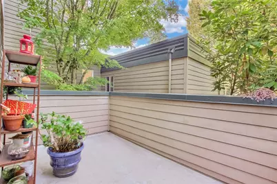 18100 15th Avenue NE #D120, Shoreline, WA 98155 - Photo 17