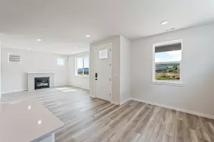 2137 Maple St, Wenatchee, WA 98801 - Photo 5
