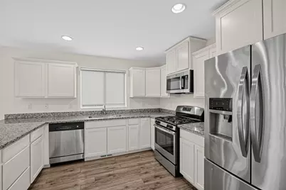 220 NE Tronson Circle, Bremerton, WA 98311 - Photo 9