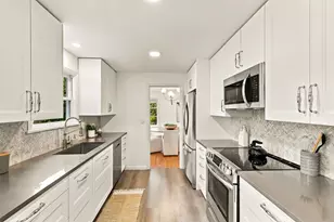 8008 21st Ave NW, Seattle, WA 98117 - Photo 11