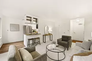 1105 Spring St, Seattle, WA 98104 - Photo 5