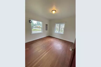735 N 188th Street, Shoreline, WA 98133 - Photo 9