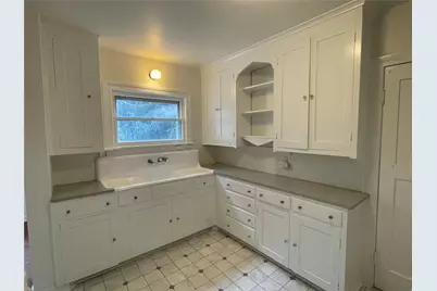 735 N 188th Street, Shoreline, WA 98133 - Photo 7
