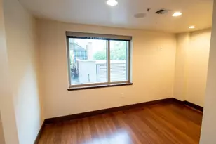 10660 NE 9th Pl, Bellevue, WA 98004 - Photo 9