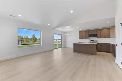 324 N Montana Street, Moses Lake, WA 98837 - Photo 13