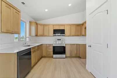 330 N Sandy Loop, Moses Lake, WA 98837 - Photo 9
