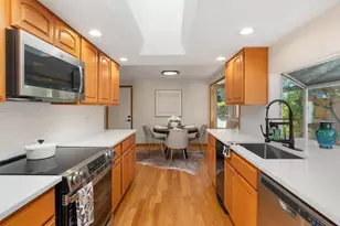 15010 SE 46th Way, Bellevue, WA 98006 - Photo 9