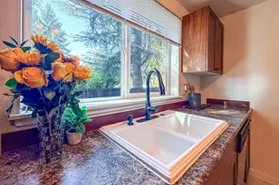 14002 NE 181st Pl, Woodinville, WA 98072 - Photo 13