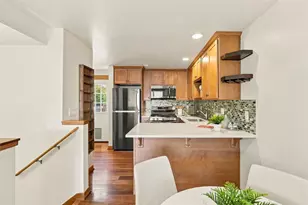 9243 35th Ave SW, Seattle, WA 98126 - Photo 11