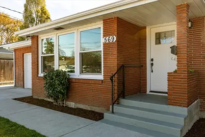 569 SE 6th Avenue, Oak Harbor, WA 98277 - Photo 3