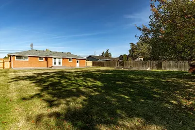 569 SE 6th Avenue, Oak Harbor, WA 98277 - Photo 23