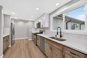 1009 S 34th St, Tacoma, WA 98418 - Photo 9