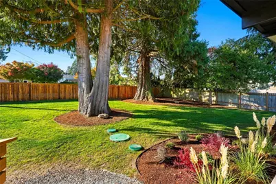 17028 Larch Way, Lynnwood, WA 98037 - Photo 35