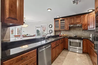 10115 NE 62nd Street #A202, Kirkland, WA 98033 - Photo 7