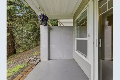 18501 SE Newport Way #H136, Issaquah, WA 98027 - Photo 29