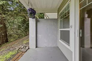 18501 SE Newport Way, Issaquah, WA 98027 - Photo 29