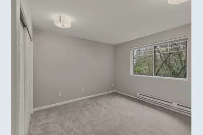 18501 SE Newport Way #H136, Issaquah, WA 98027 - Photo 17