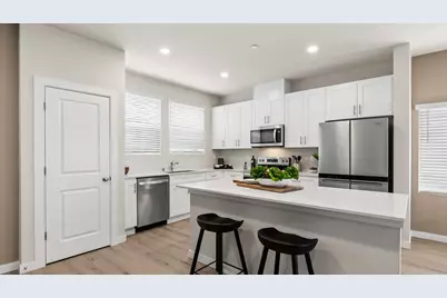 15215 35th Ave W #C4, Lynnwood, WA 98087 - Photo 5