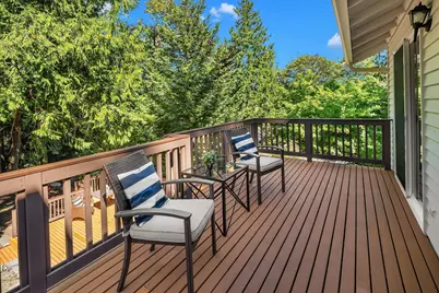22706 NE 12th Place, Sammamish, WA 98074 - Photo 9