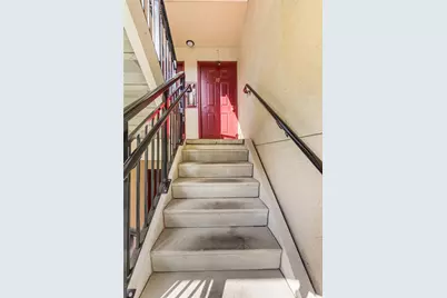 13626 NE 7th Street #F10, Bellevue, WA 98005 - Photo 3