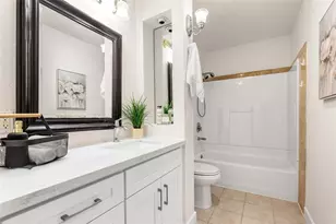 13626 NE 7th St, Bellevue, WA 98005 - Photo 21