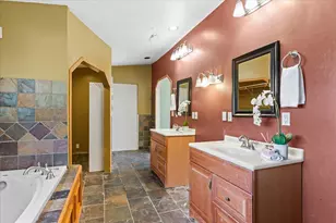 7819 225th Pl SW, Edmonds, WA 98026 - Photo 7