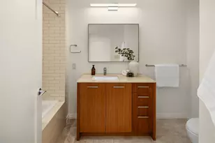 10700 NE 4th St, Bellevue, WA 98004 - Photo 25