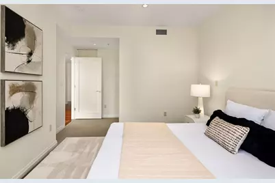 10700 NE 4th Street #2412, Bellevue, WA 98004 - Photo 27