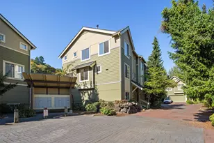 377 NW Pebble Ln, Issaquah, WA 98027 - Photo 17