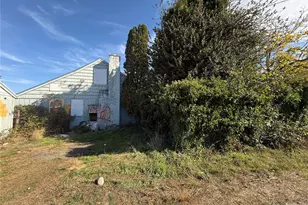 219 Tilley Ave, Centralia, WA 98531 - Photo 7