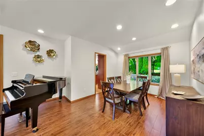 22209 NE 11th Place, Sammamish, WA 98074 - Photo 9