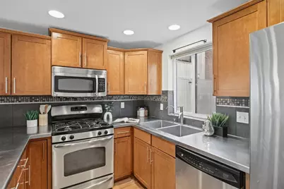 3607 N Interlake Ave N #B, Seattle, WA 98103 - Photo 13
