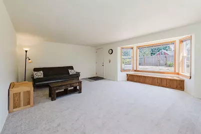 143 Dora, Bremerton, WA 98312 - Photo 3
