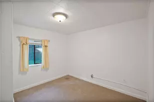 10433 1st Ave SW, Seattle, WA 98146 - Photo 11