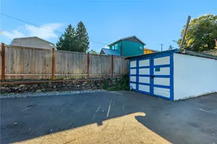 10433 1st Ave SW, Seattle, WA 98146 - Photo 13