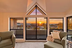 110 James St, Edmonds, WA 98020 - Photo 1